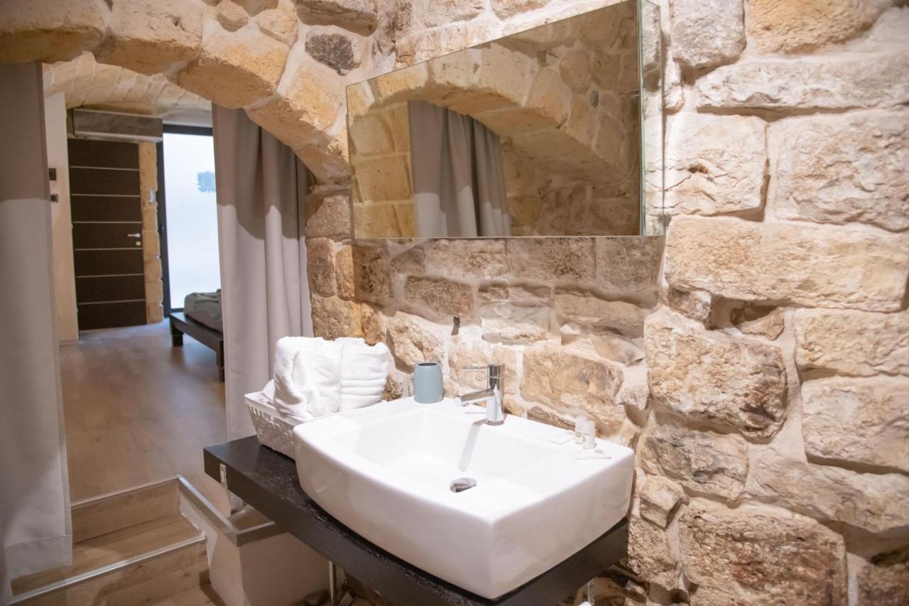 La Giudecca Trani Bed & Breakfast Bagian luar foto
