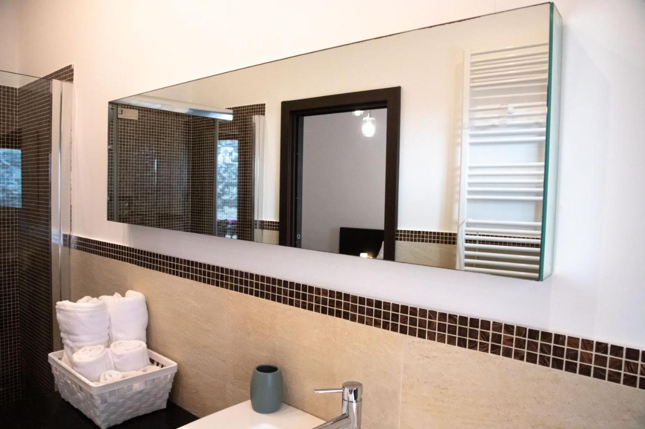 La Giudecca Trani Bed & Breakfast Bagian luar foto