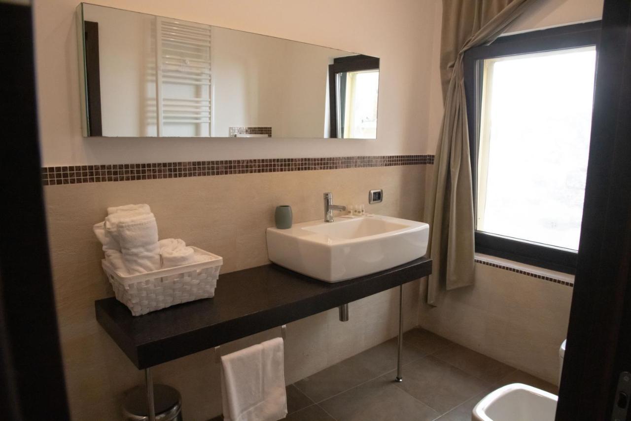 La Giudecca Trani Bed & Breakfast Bagian luar foto